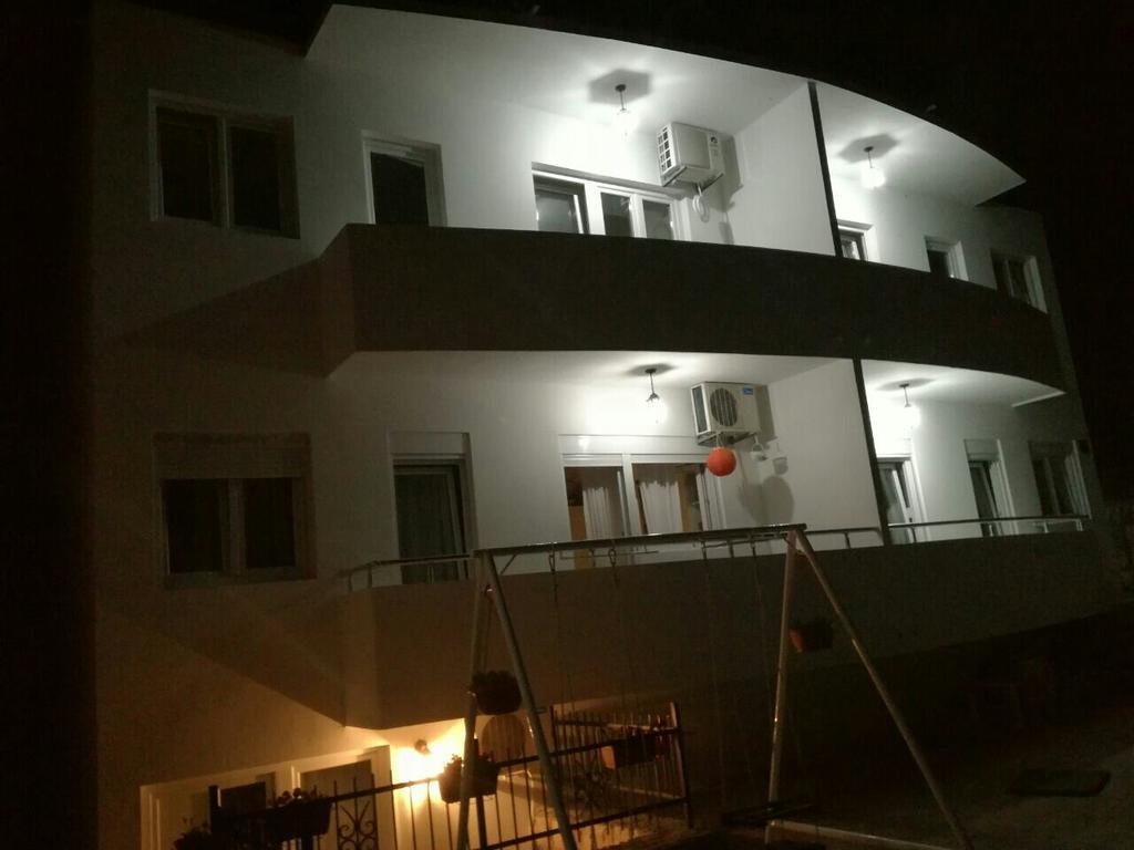 Apartmani Vukmanovic Čanj Екстериор снимка