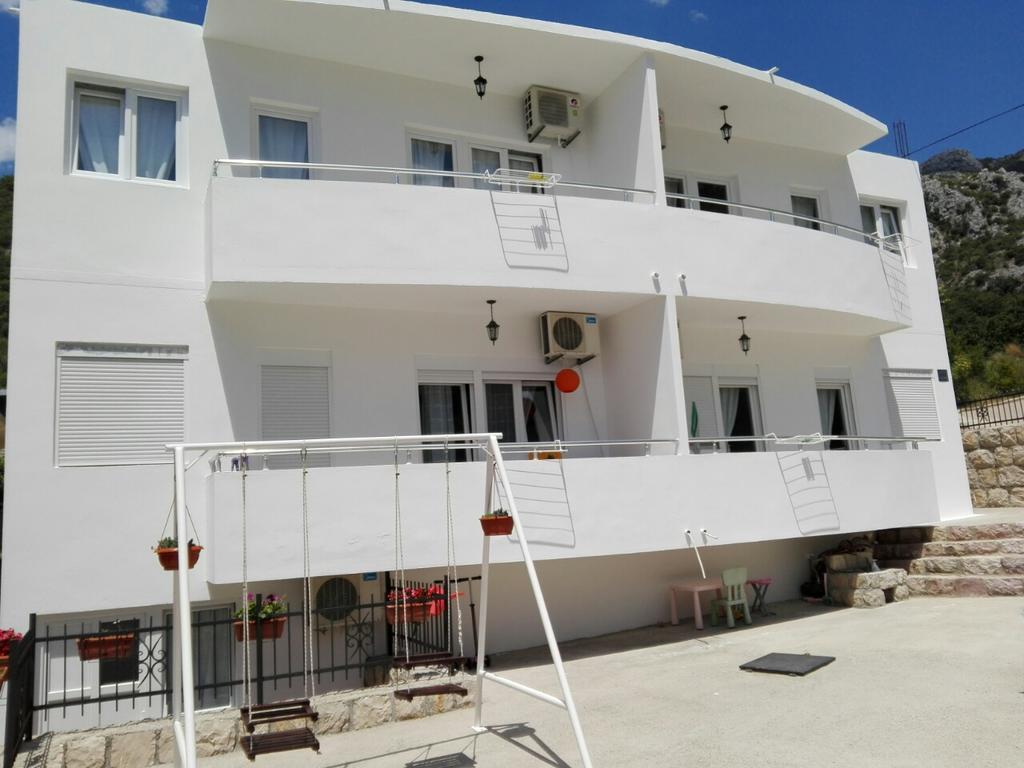 Apartmani Vukmanovic Čanj Екстериор снимка